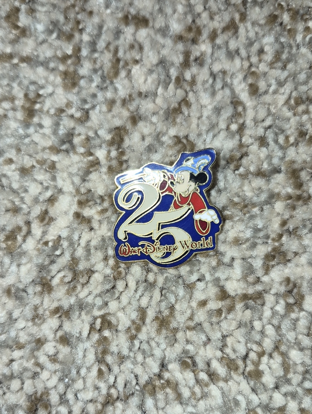 Walt Disney World 25th Anniversary Pin - Vintage